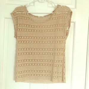 Beige crochet short sleeve top
